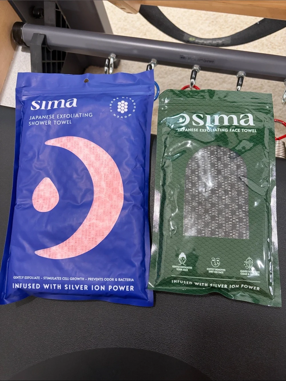 Two Japanese Exfoliating Shower Towels - Pink  or grey. Never opened!
